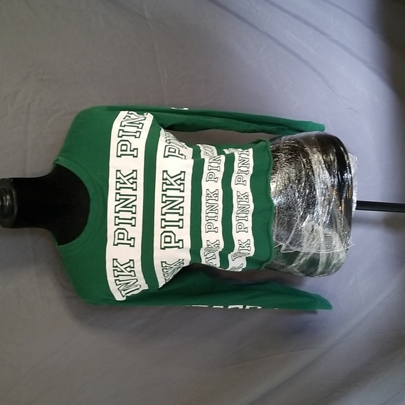 PINK Victoria's Secret Tops - EUC PINK Victoria's Secret Green Cropped Top size Small